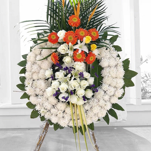 花圈：白事花圈，丧事花蓝，祭奠花束